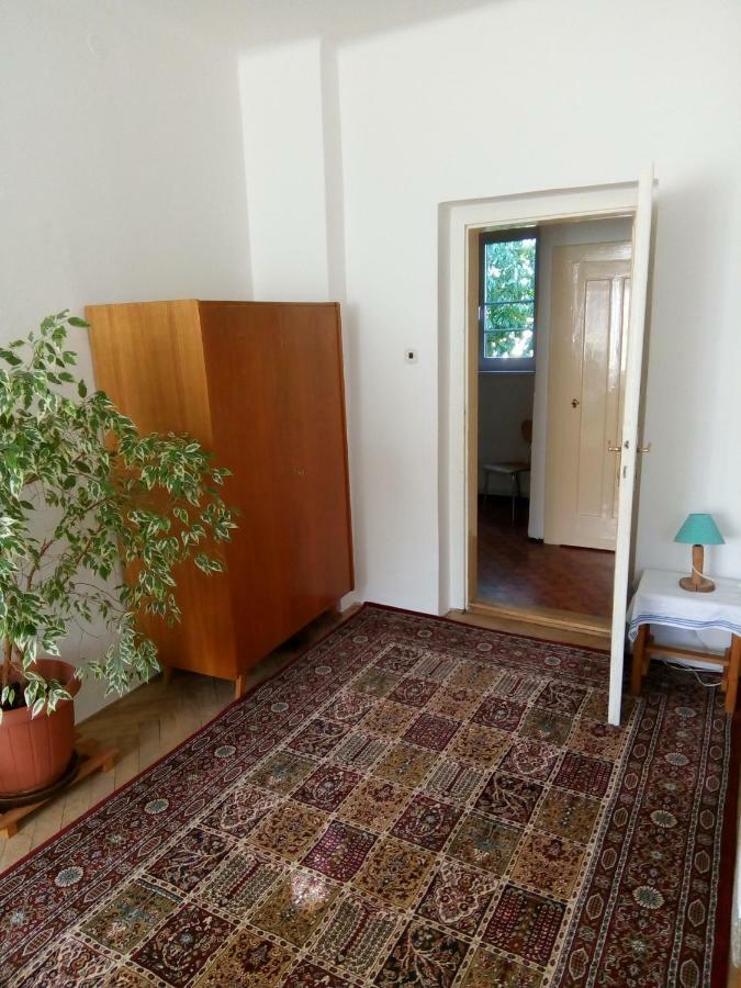 Apartricanova Апартаменты